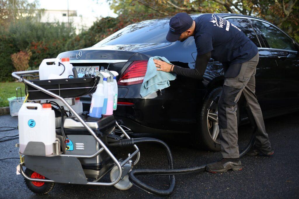 Lavage auto à domicile — Nettoyage voiture intérieur & extérieur